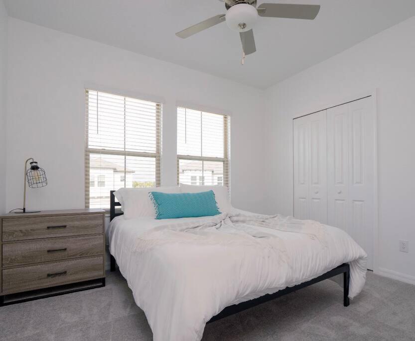 Modern Oasis! 3Br Townhouse In A Lagoon Community Wesley Chapel Exterior foto