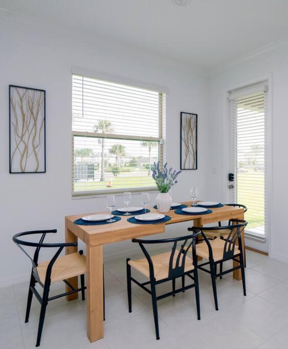Modern Oasis! 3Br Townhouse In A Lagoon Community Wesley Chapel Exterior foto